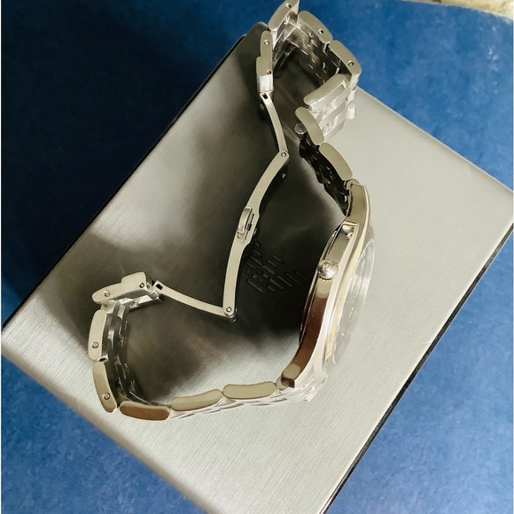 Modern GUCCI black dial ROMAN hours watch 🖤🤍🖤🤍🖤 - Picture 11 of 14